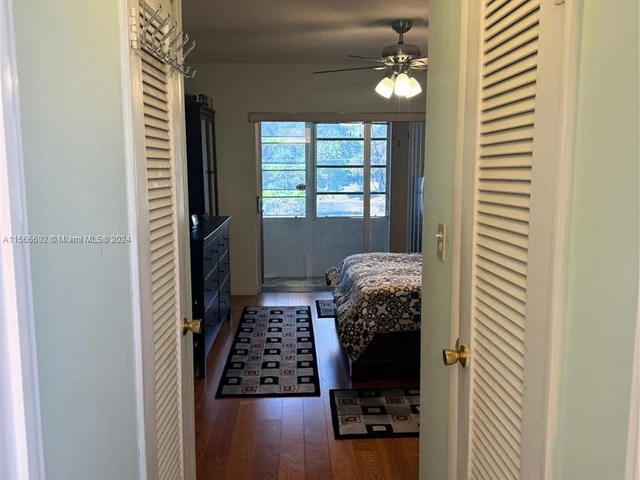 2300 Park Ln # 306, Hollywood FL 33021