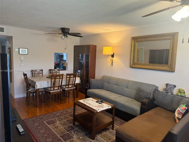 2300 Park Ln # 306, Hollywood FL 33021