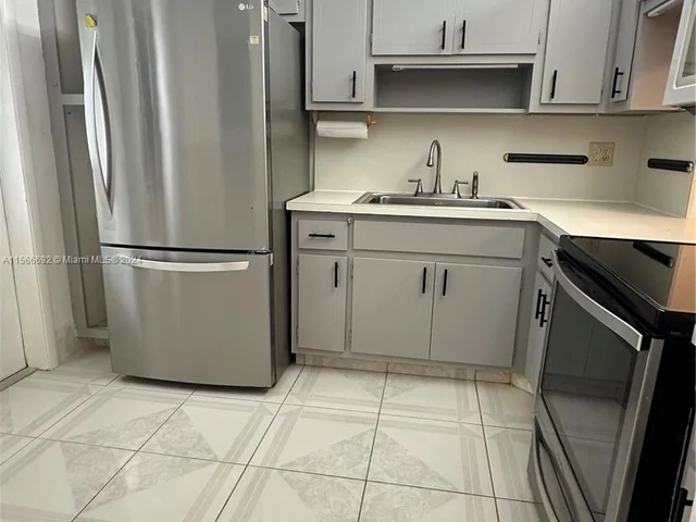 2300 Park Ln # 306, Hollywood FL 33021