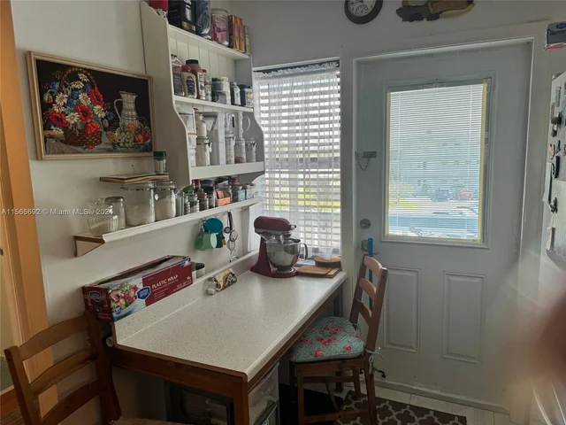 2300 Park Ln # 306, Hollywood FL 33021