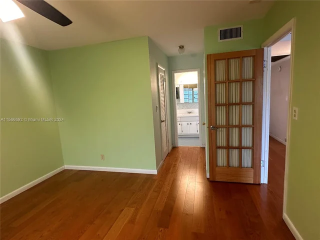 2300 Park Ln # 306, Hollywood FL 33021