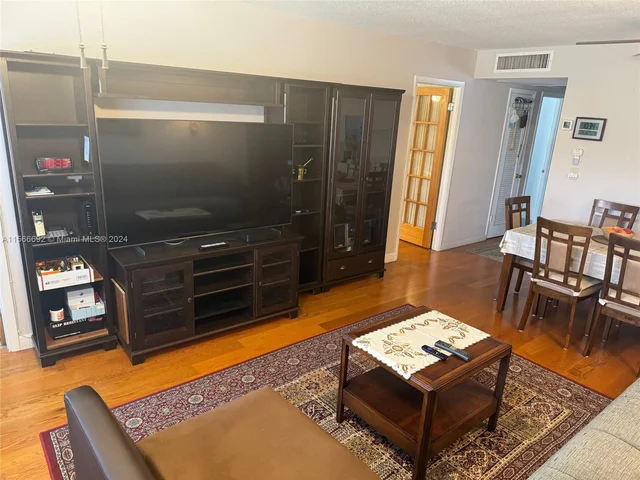 2300 Park Ln # 306, Hollywood FL 33021