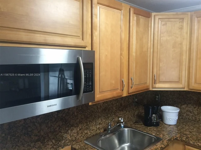 6427 Dewey St # 0, Hollywood FL 33023