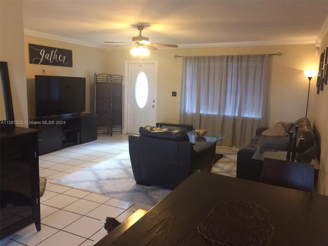 6427 Dewey St # 0, Hollywood FL 33023