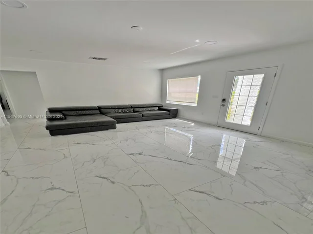 1427 Adams St, Hollywood FL 33020