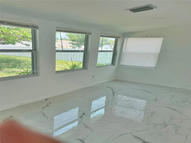 1427 Adams St, Hollywood FL 33020