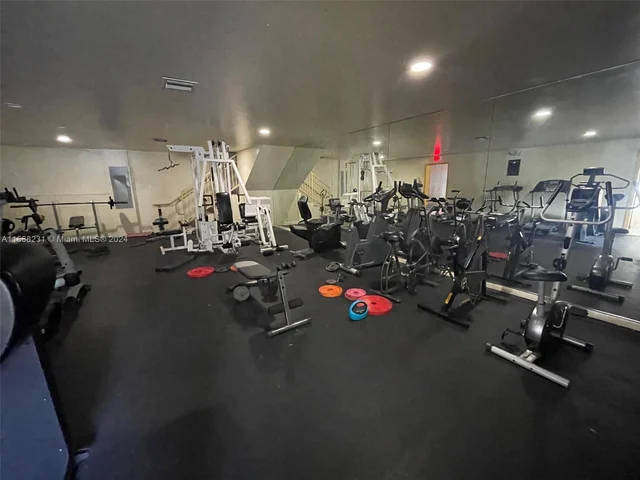 8830 Fontainebleau Blvd # 201, Miami FL 33172