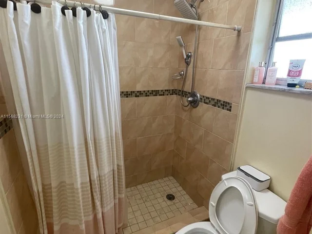 8830 Fontainebleau Blvd # 201, Miami FL 33172