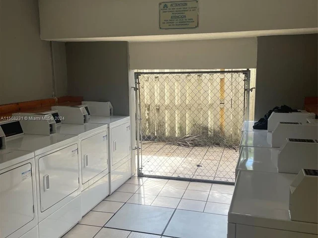 8830 Fontainebleau Blvd # 201, Miami FL 33172