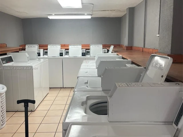 8830 Fontainebleau Blvd # 201, Miami FL 33172