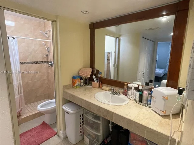 8830 Fontainebleau Blvd # 201, Miami FL 33172