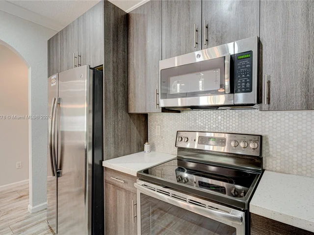 5919 Monterra Club Dr, Lake Worth FL 33463