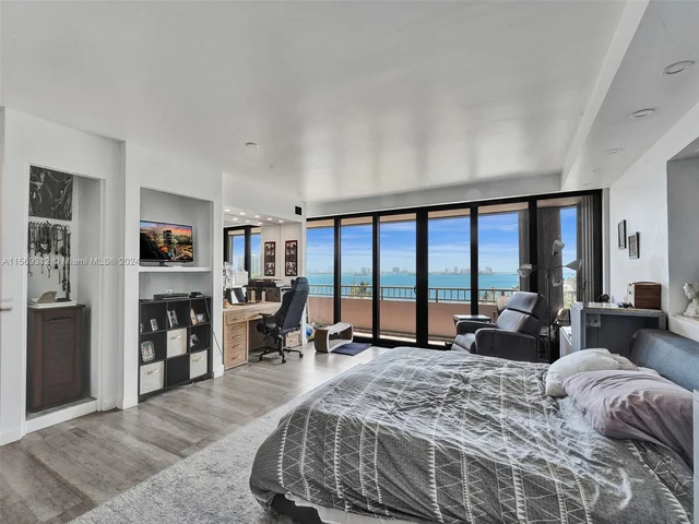 11113 Biscayne Blvd # 657, Miami FL 33181