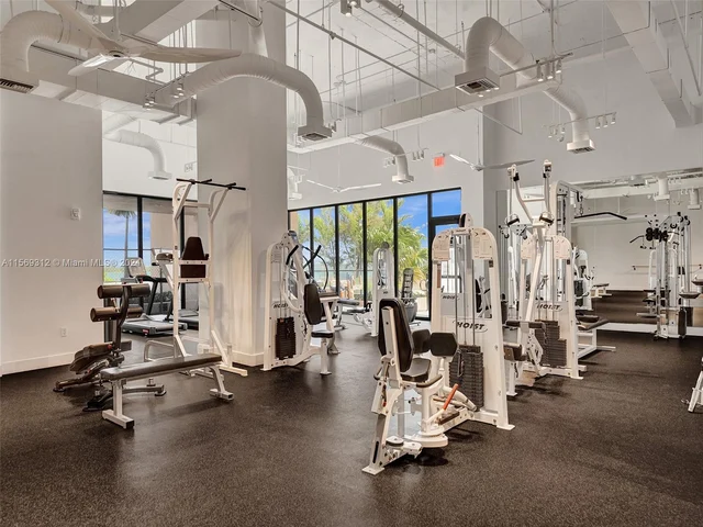 11113 Biscayne Blvd # 657, Miami FL 33181