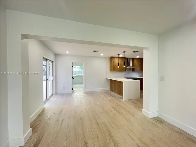 1116 N 31st Ave, Hollywood FL 33021