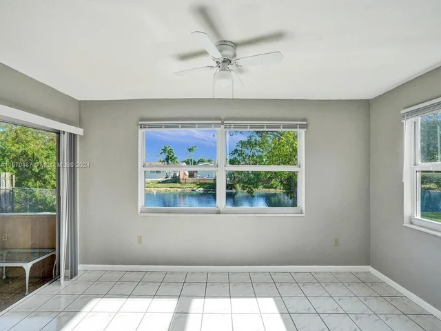 8550 NW 27th Pl, Sunrise FL 33322