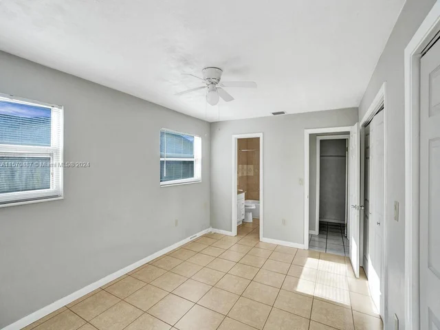 8550 NW 27th Pl, Sunrise FL 33322