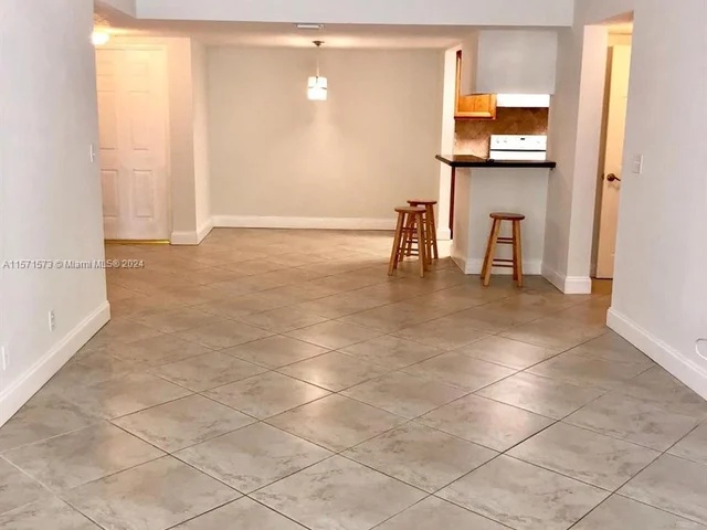 9855 Westview Dr # 723, Coral Springs FL 33076