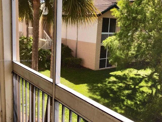9855 Westview Dr # 723, Coral Springs FL 33076