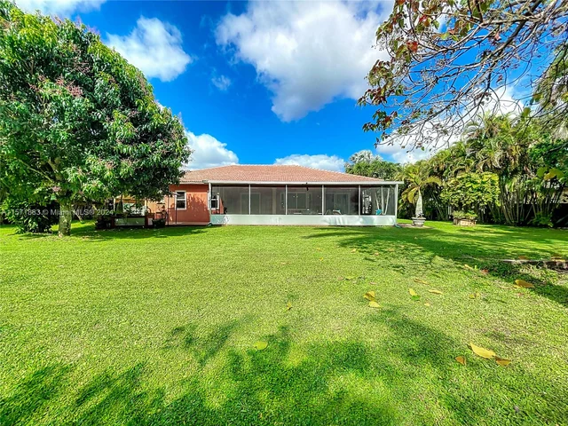 21501 SW 187th Ave, Miami FL 33187