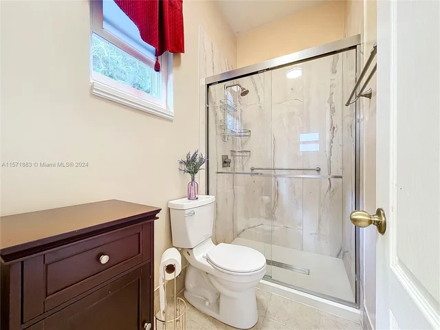 21501 SW 187th Ave, Miami FL 33187