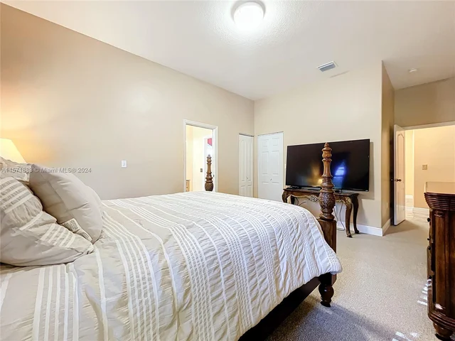 21501 SW 187th Ave, Miami FL 33187