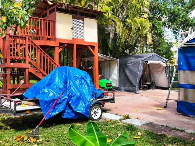 21501 SW 187th Ave, Miami FL 33187