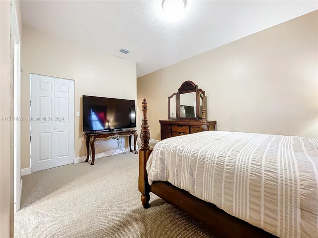 21501 SW 187th Ave, Miami FL 33187