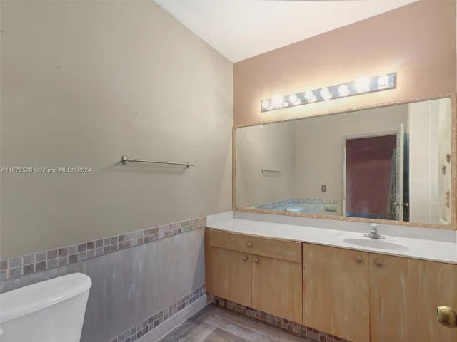 11231 SW 230th Ter, Miami FL 33170