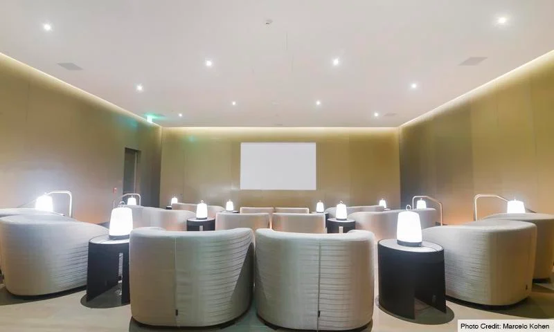 18975 Collins Avenue