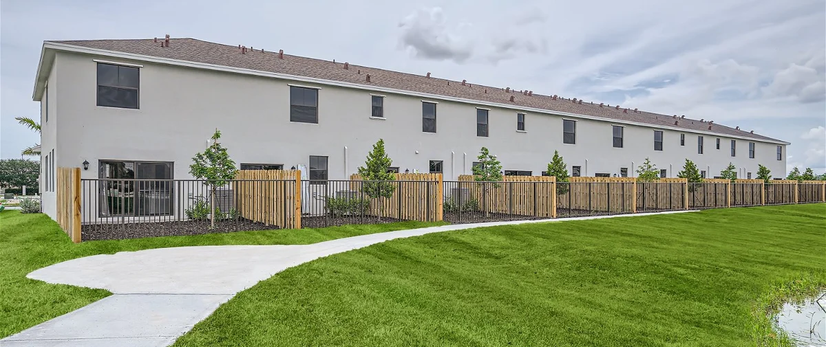 1431 Northeast 5th Avenue