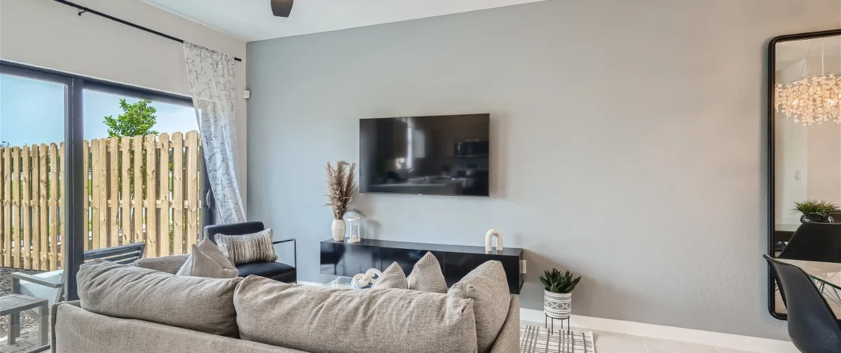 1431 Northeast 5th Avenue