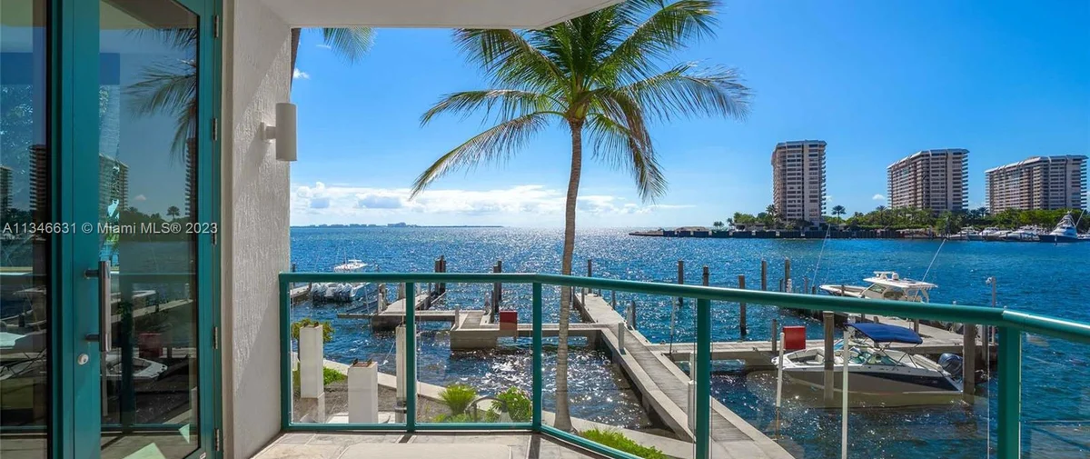 1660 S Bayshore Court