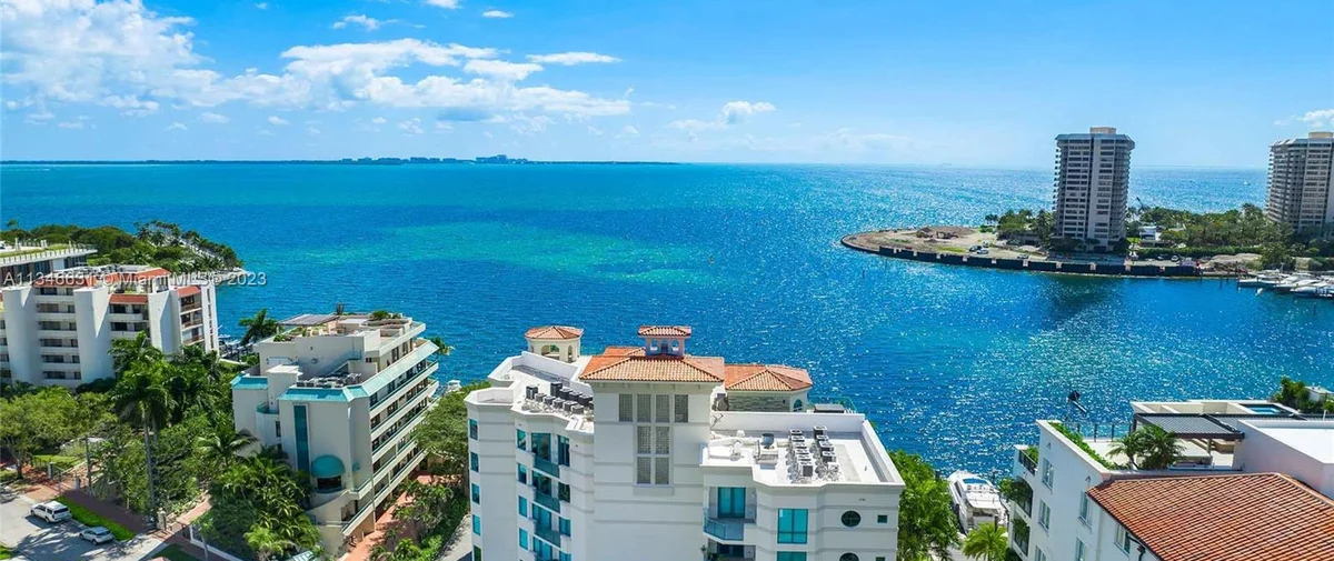 1660 S Bayshore Court