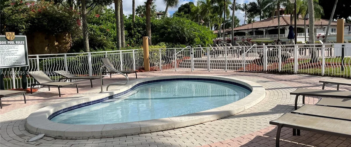 150, 200, and 250 Sunny Isles Blvd