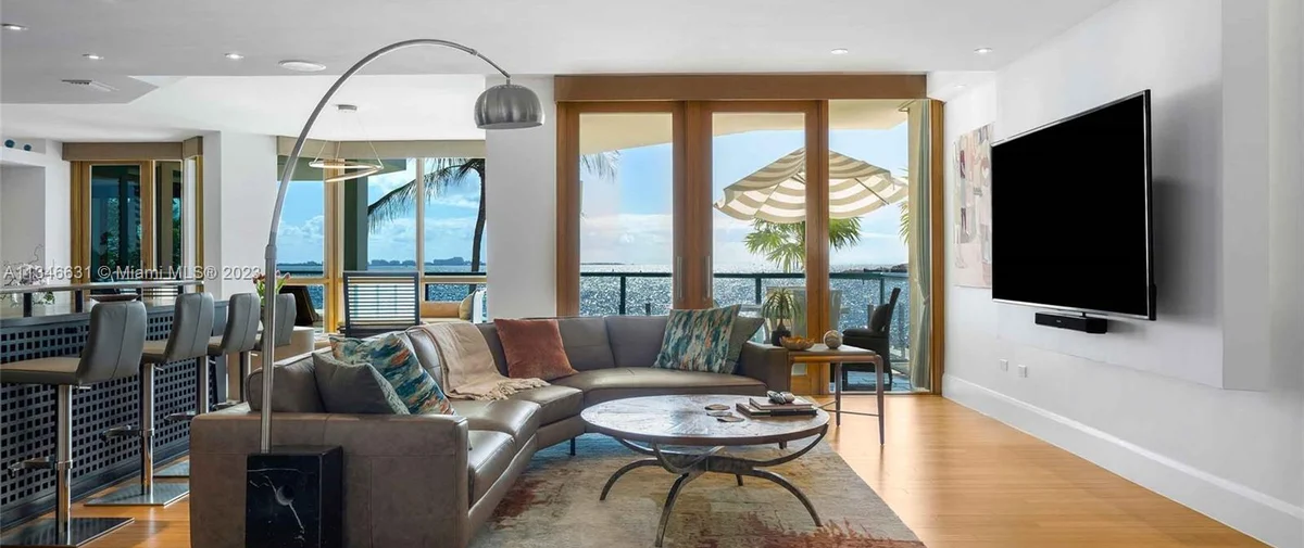 1660 S Bayshore Court