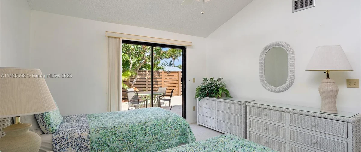 7411-8062 Fisher Island Dr