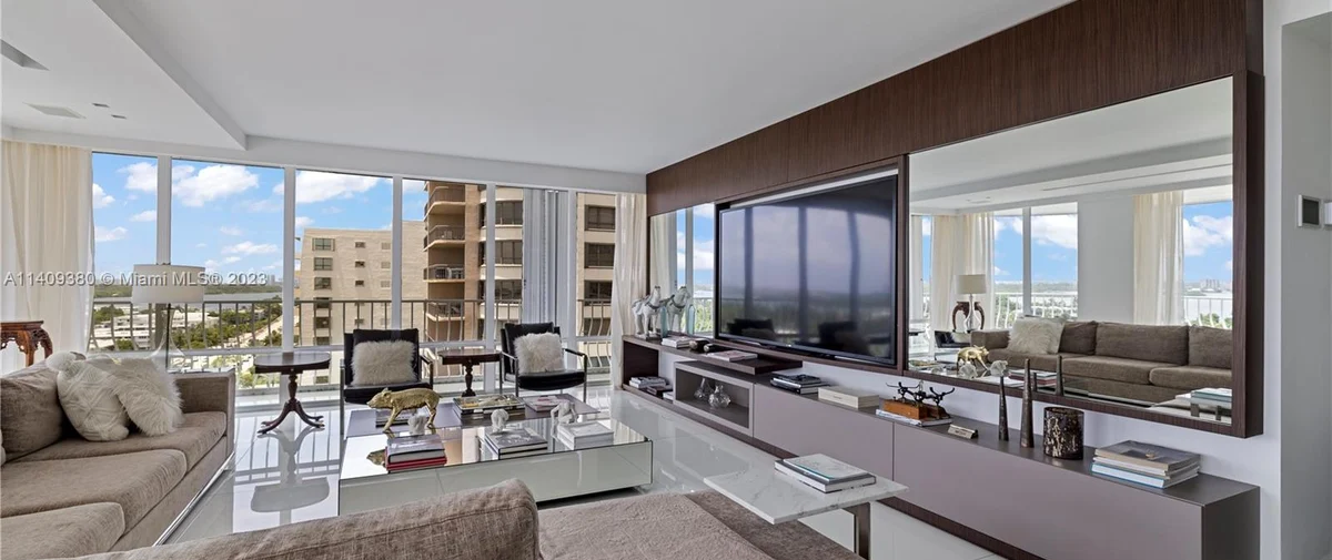 10155 Collins Ave Bal