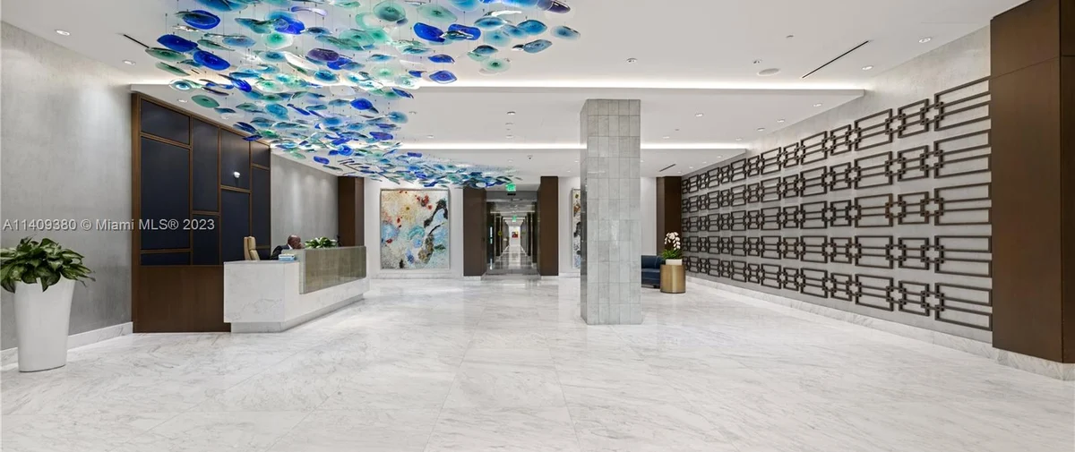 10155 Collins Ave Bal