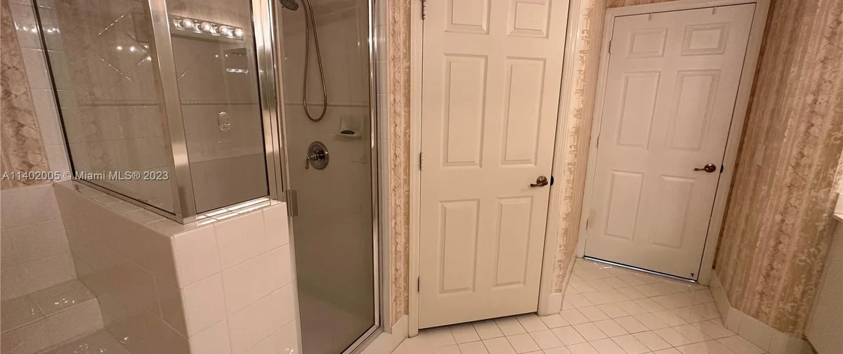 150, 200, and 250 Sunny Isles Blvd