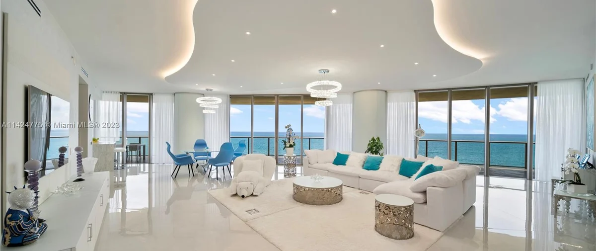 9705 Collins Ave