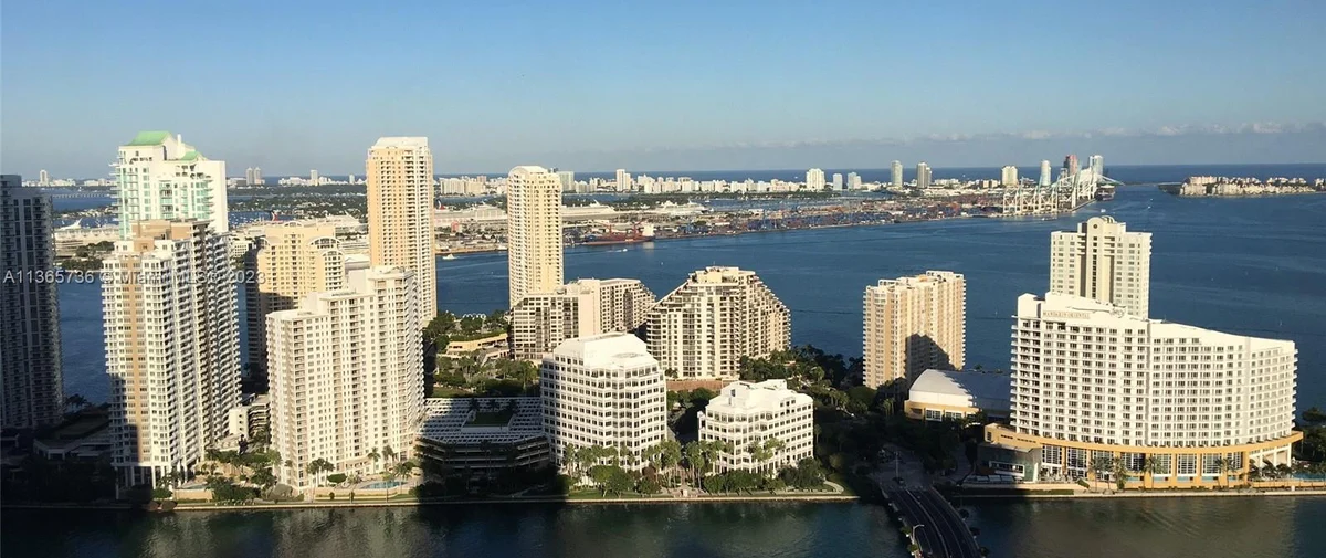 951 Brickell Ave