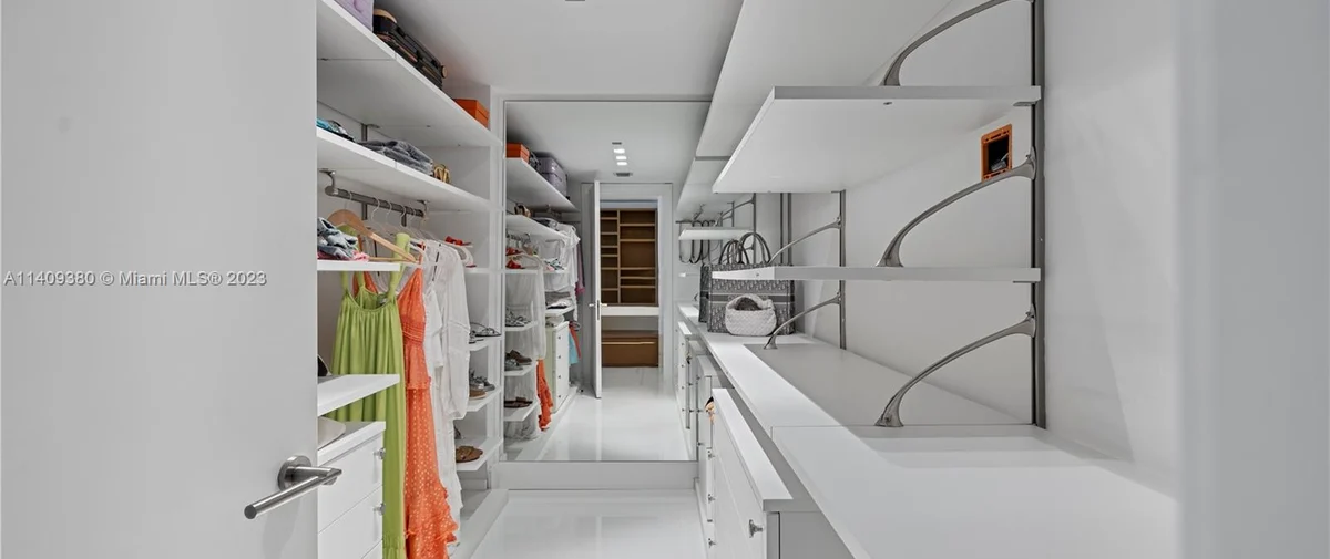 10155 Collins Ave Bal