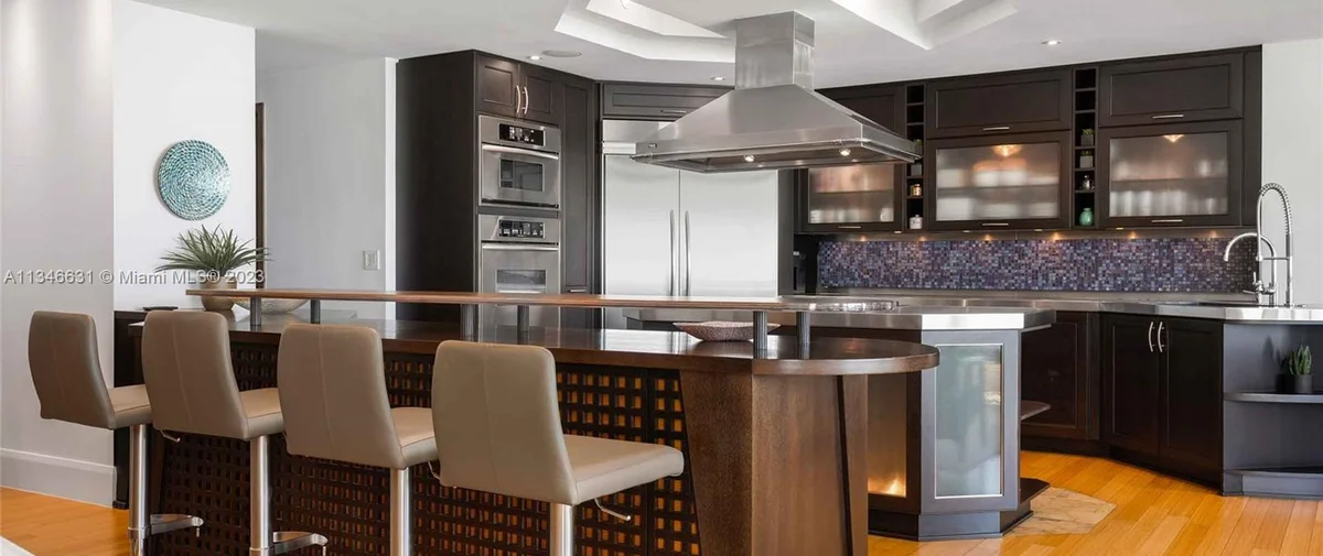 1660 S Bayshore Court