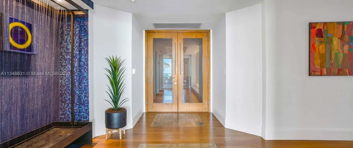 1660 S Bayshore Court