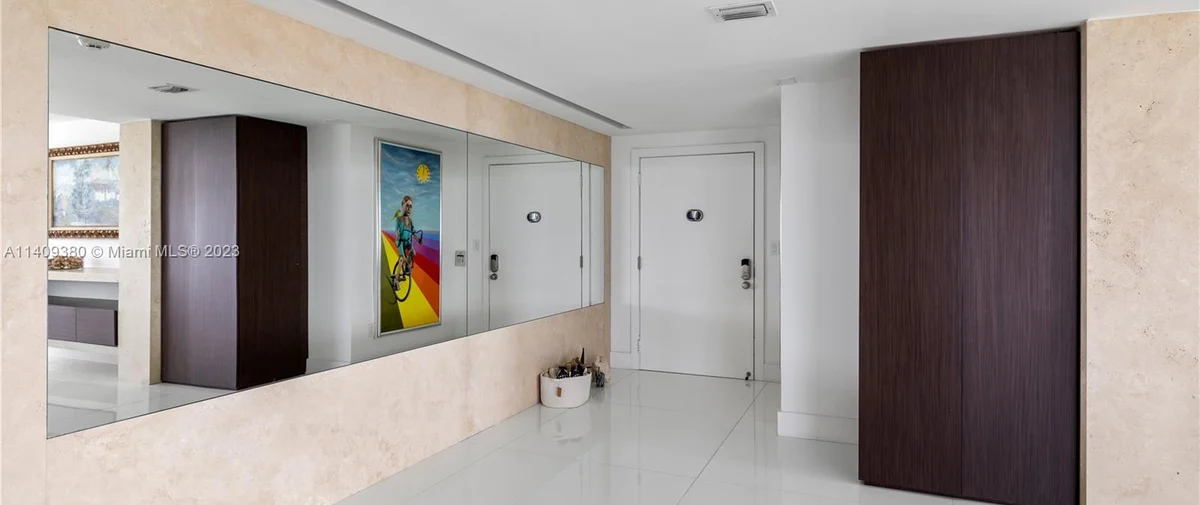 10155 Collins Ave Bal