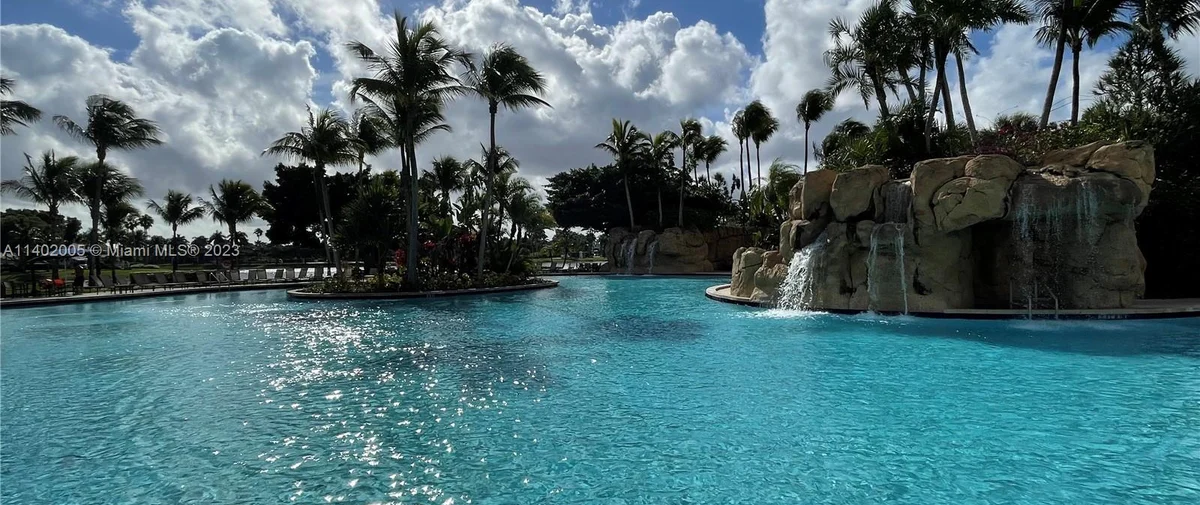 150, 200, and 250 Sunny Isles Blvd