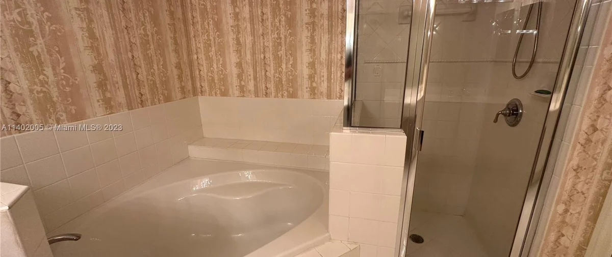 150, 200, and 250 Sunny Isles Blvd