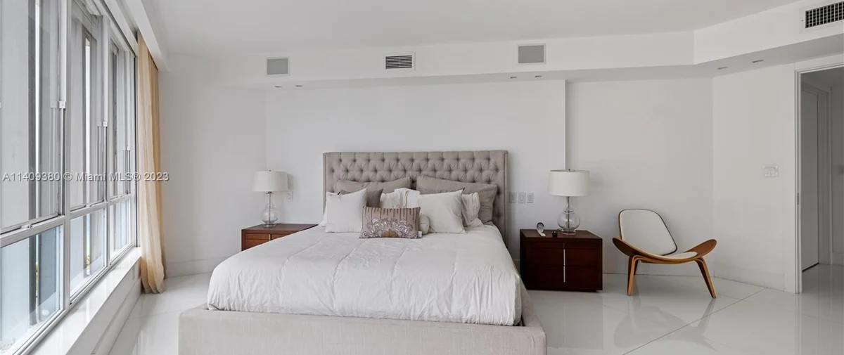 10155 Collins Ave Bal