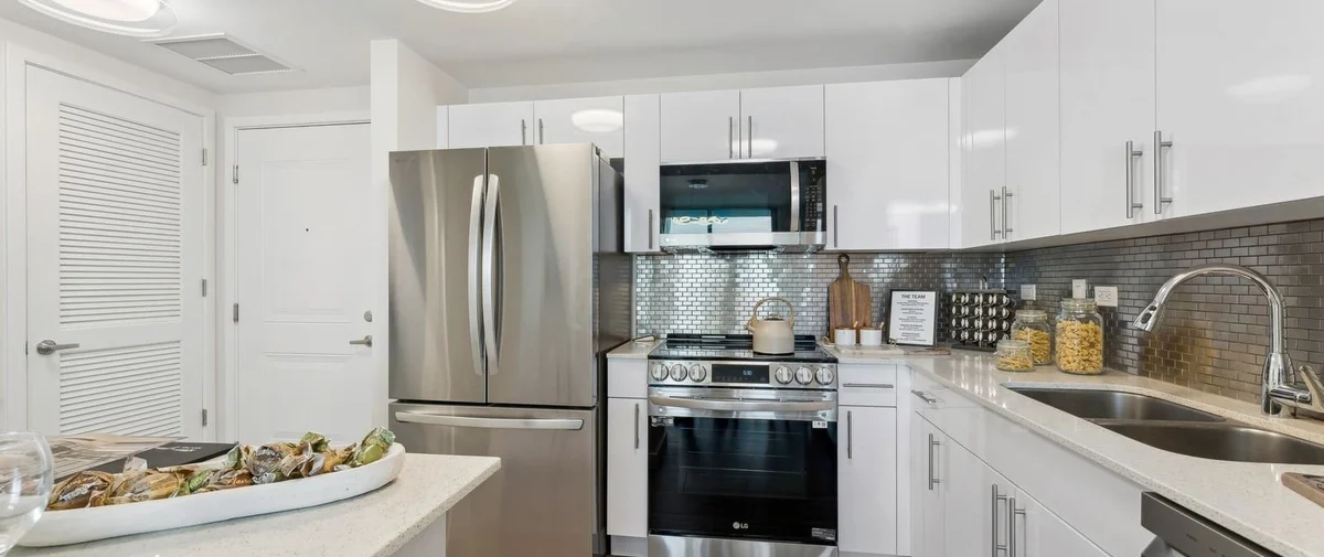 Circ Residences at Hollywood Circle, 1776 Polk St